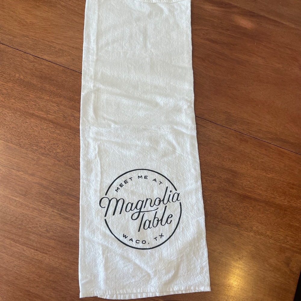 New Magnolia Tea Towels & Bags JoAnna Gaines Waco TX - Picture 9 of 16